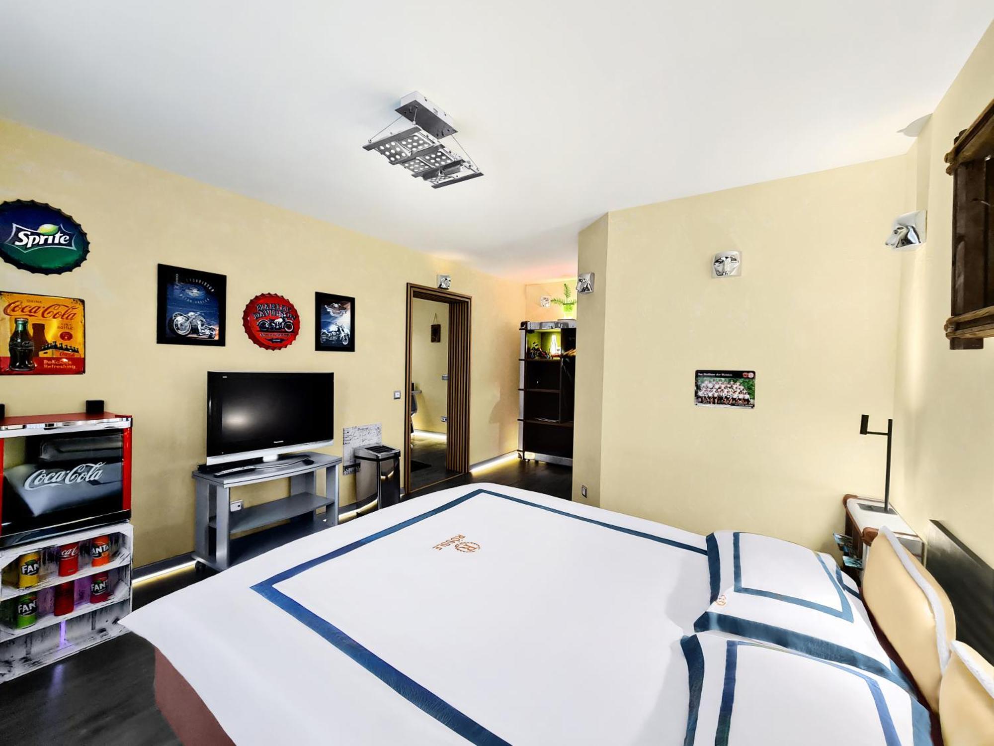 Hotel Roessle Dobel Quarto foto