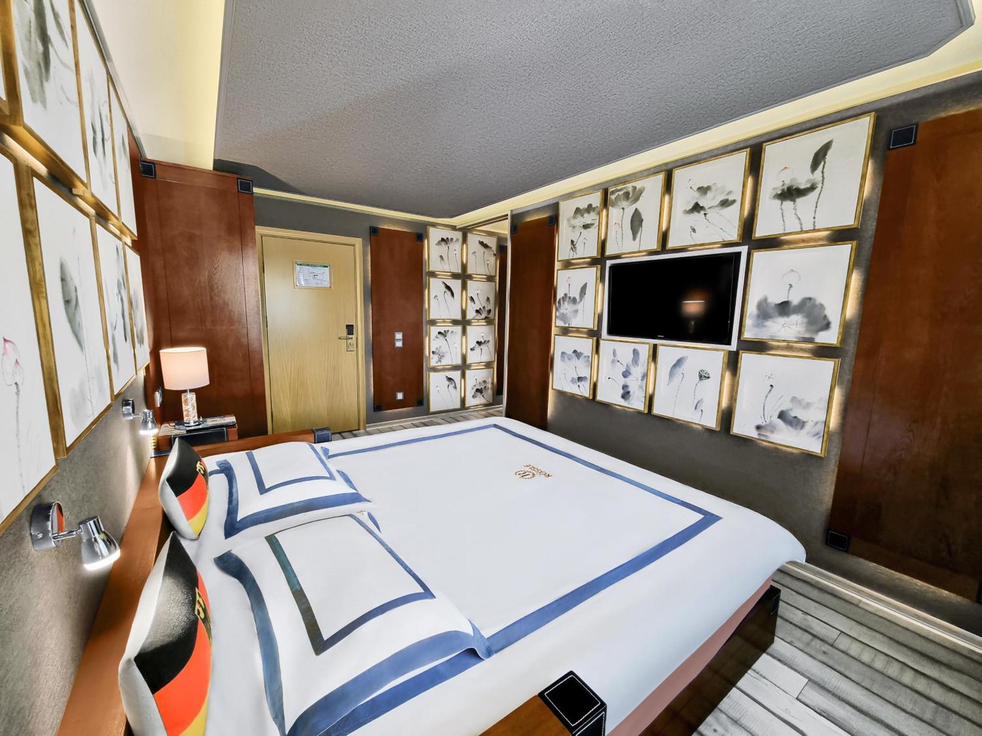 Hotel Roessle Dobel Quarto foto