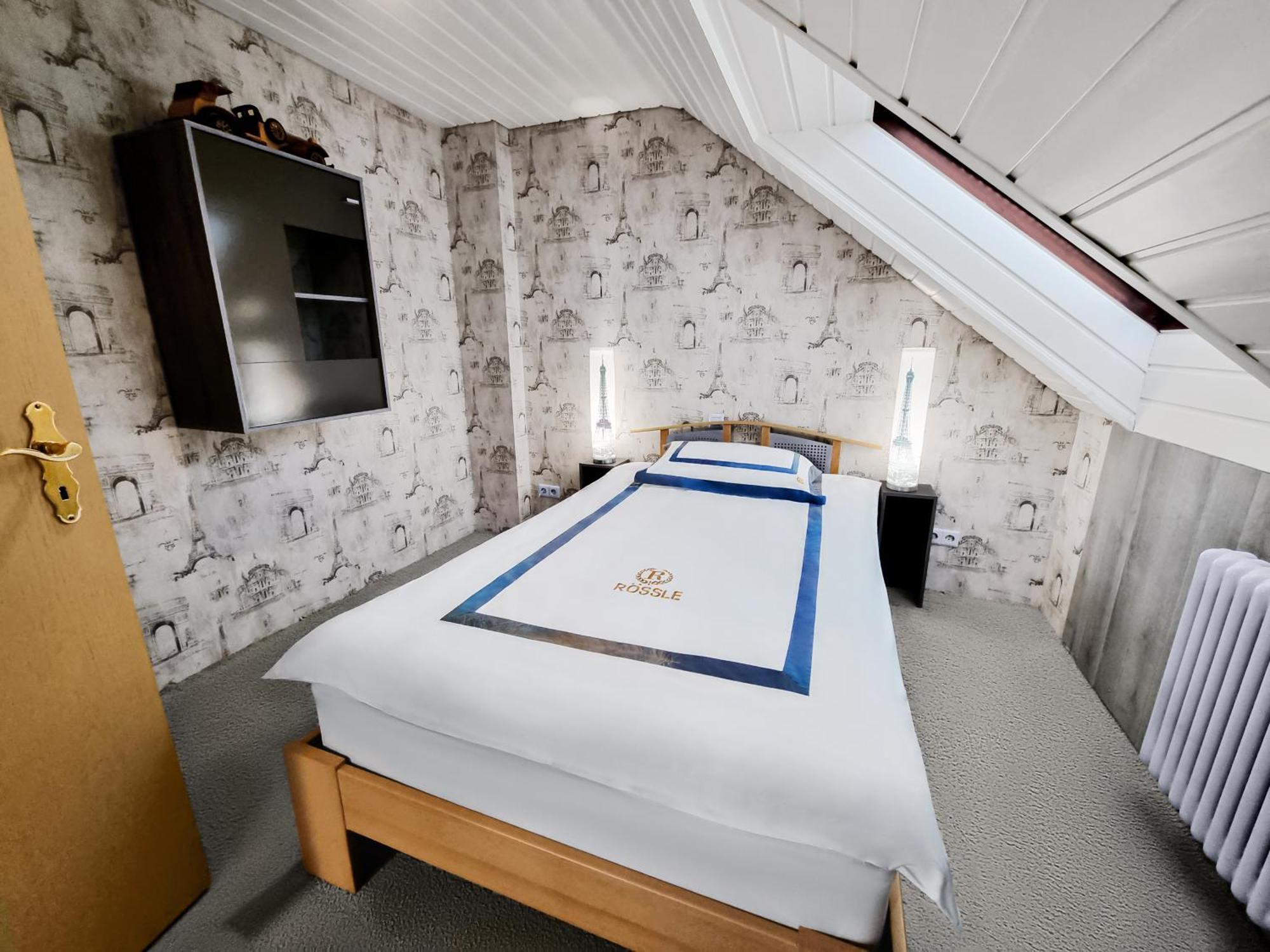 Hotel Roessle Dobel Quarto foto
