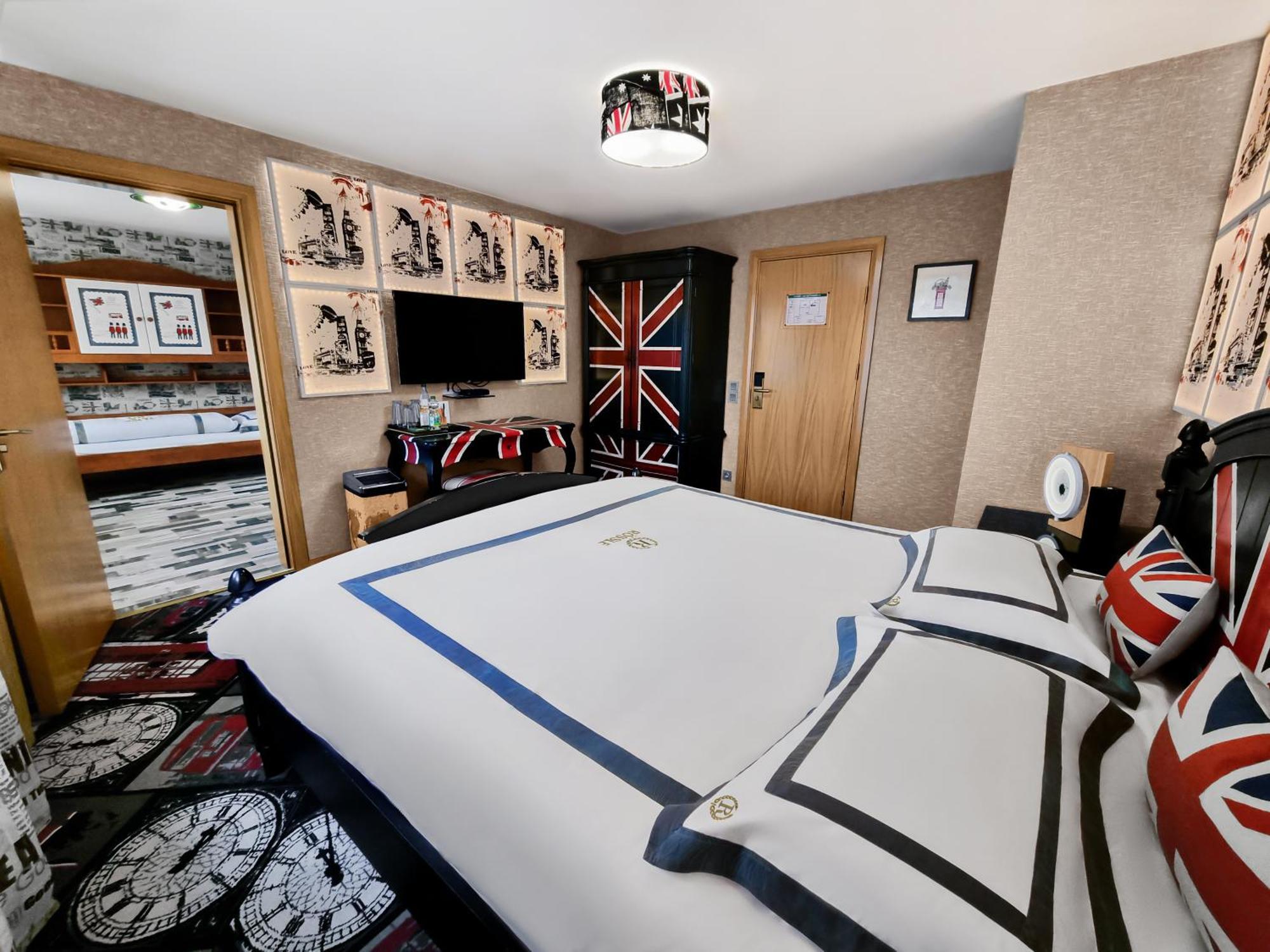 Hotel Roessle Dobel Quarto foto