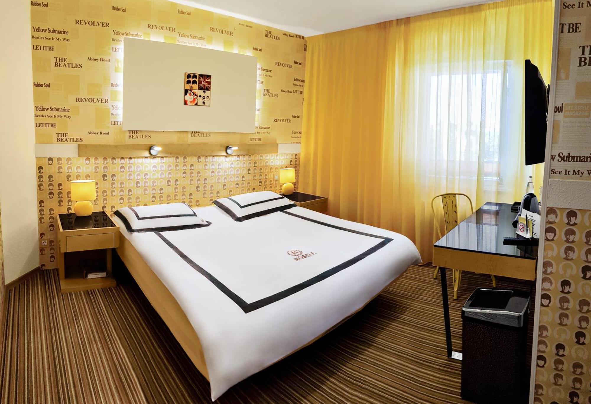 Hotel Roessle Dobel Quarto foto